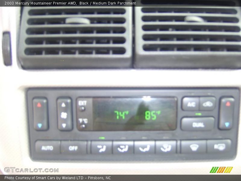 Black / Medium Dark Parchment 2003 Mercury Mountaineer Premier AWD