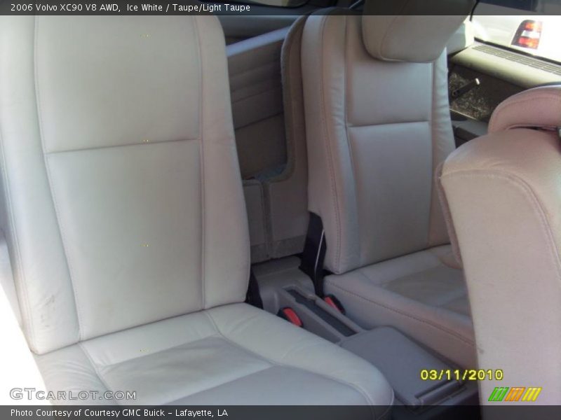Ice White / Taupe/Light Taupe 2006 Volvo XC90 V8 AWD