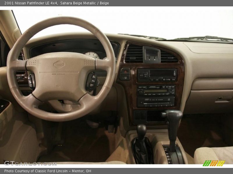 Sahara Beige Metallic / Beige 2001 Nissan Pathfinder LE 4x4