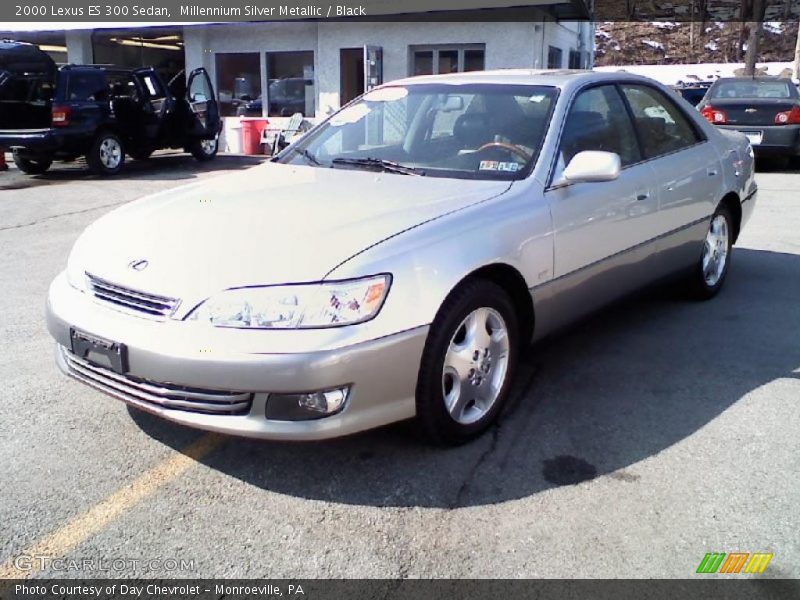Millennium Silver Metallic / Black 2000 Lexus ES 300 Sedan