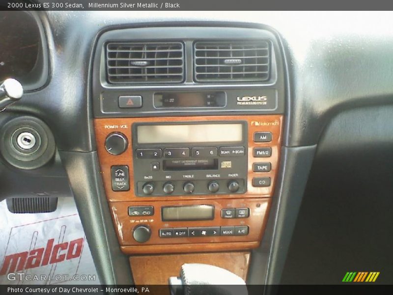 Millennium Silver Metallic / Black 2000 Lexus ES 300 Sedan