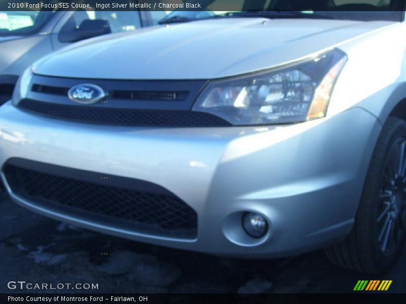 Ingot Silver Metallic / Charcoal Black 2010 Ford Focus SES Coupe