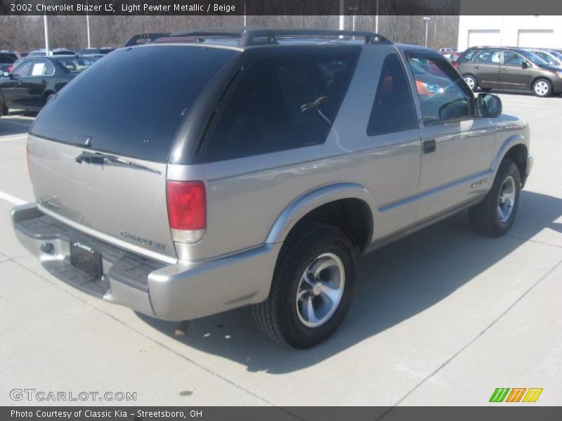 Light Pewter Metallic / Beige 2002 Chevrolet Blazer LS