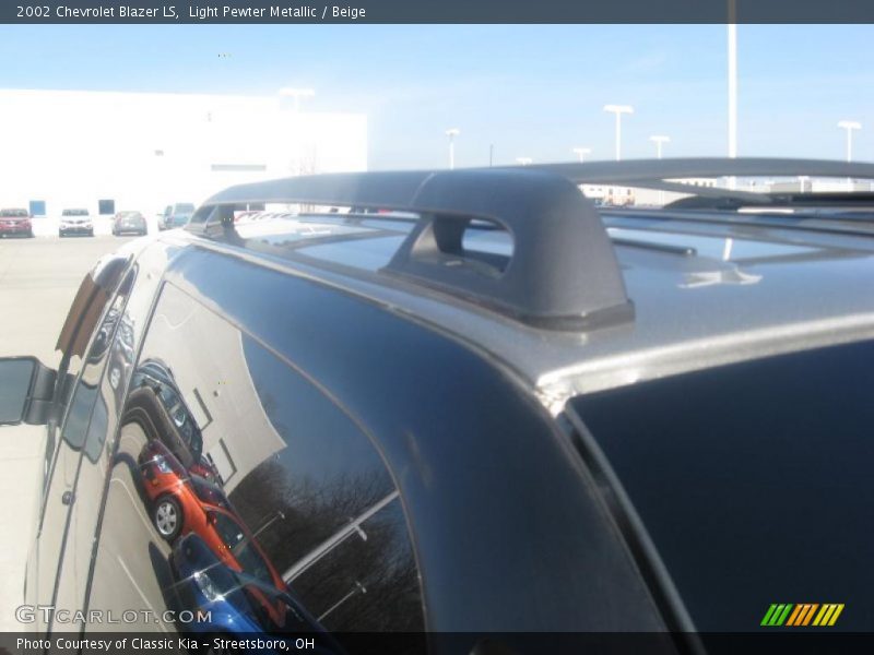 Light Pewter Metallic / Beige 2002 Chevrolet Blazer LS