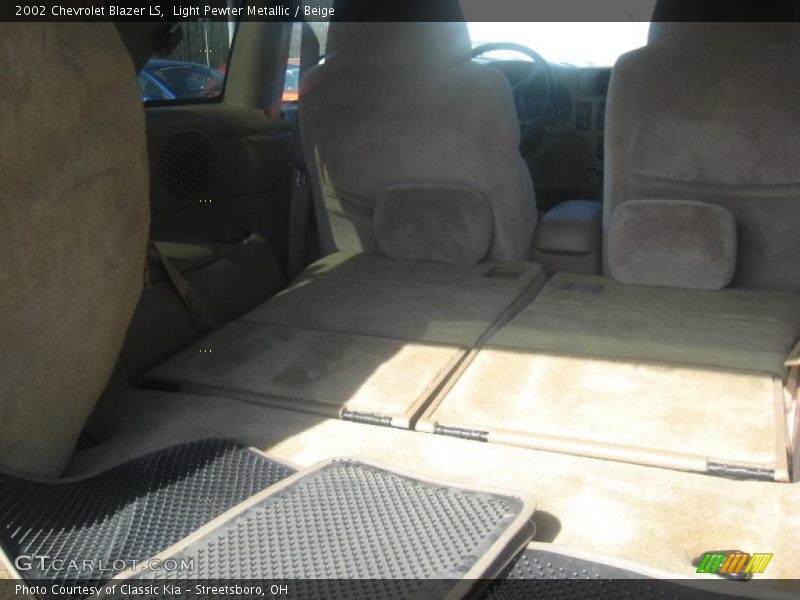 Light Pewter Metallic / Beige 2002 Chevrolet Blazer LS