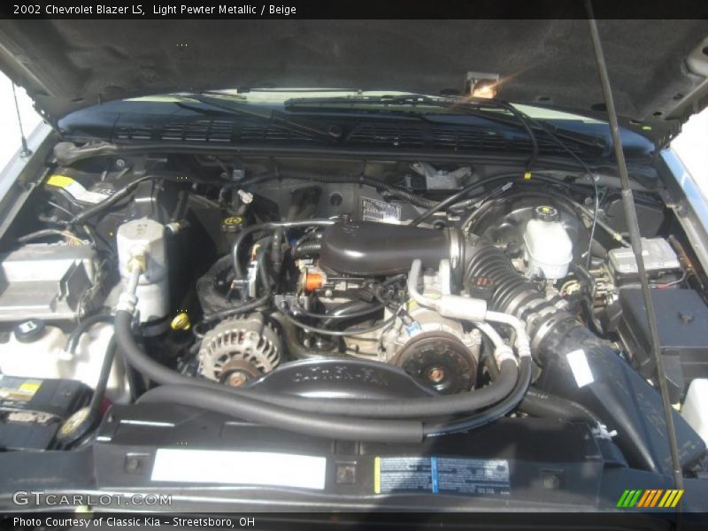 Light Pewter Metallic / Beige 2002 Chevrolet Blazer LS