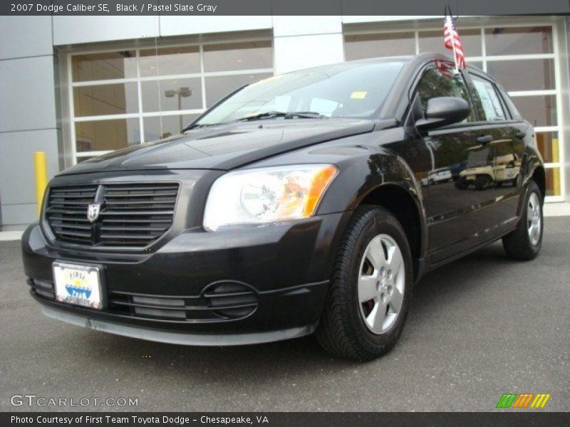 Black / Pastel Slate Gray 2007 Dodge Caliber SE