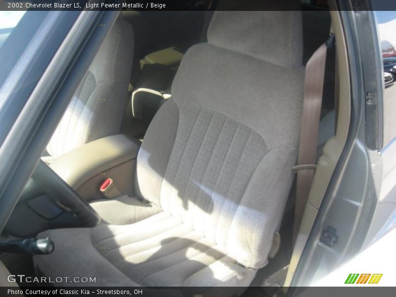 Light Pewter Metallic / Beige 2002 Chevrolet Blazer LS