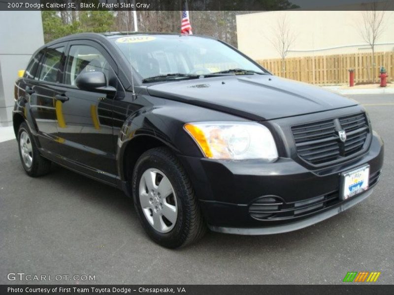 Black / Pastel Slate Gray 2007 Dodge Caliber SE