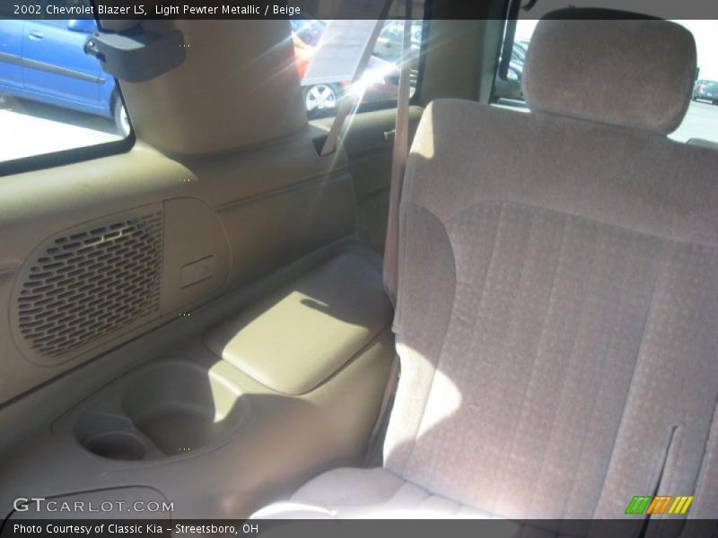Light Pewter Metallic / Beige 2002 Chevrolet Blazer LS