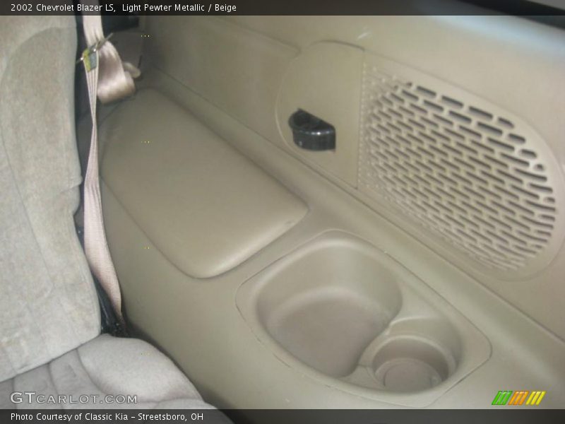 Light Pewter Metallic / Beige 2002 Chevrolet Blazer LS