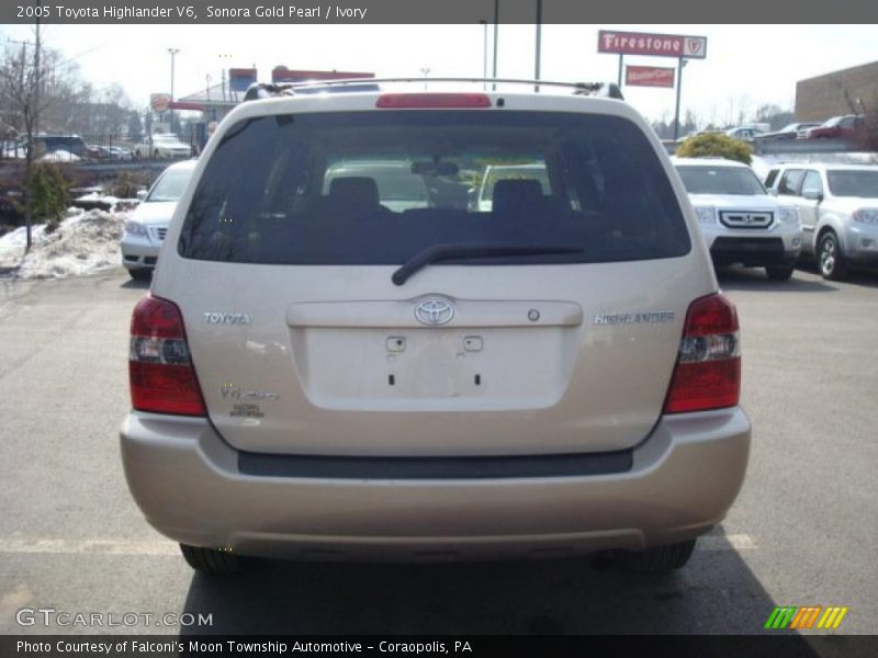 Sonora Gold Pearl / Ivory 2005 Toyota Highlander V6
