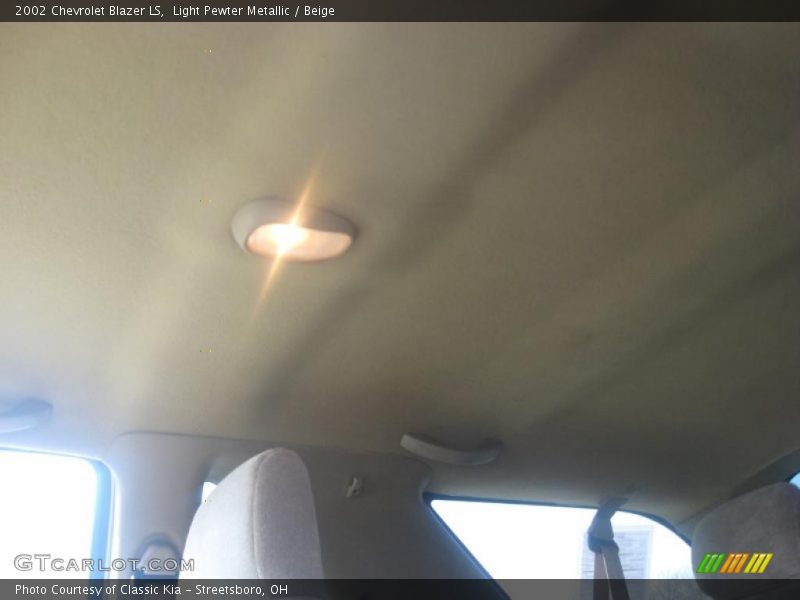 Light Pewter Metallic / Beige 2002 Chevrolet Blazer LS