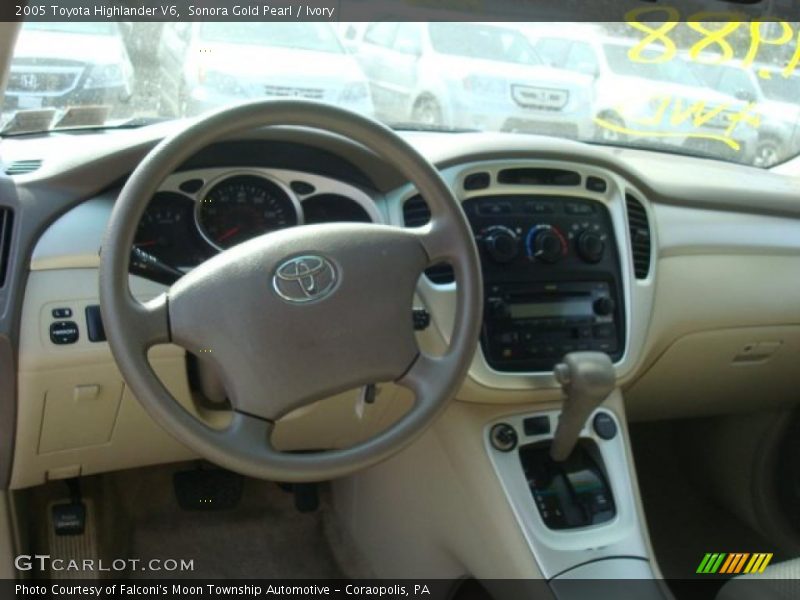 Sonora Gold Pearl / Ivory 2005 Toyota Highlander V6