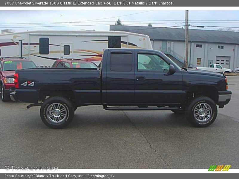 Dark Blue Metallic / Dark Charcoal 2007 Chevrolet Silverado 1500 Classic LS Extended Cab 4x4