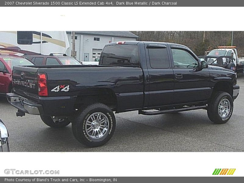 Dark Blue Metallic / Dark Charcoal 2007 Chevrolet Silverado 1500 Classic LS Extended Cab 4x4