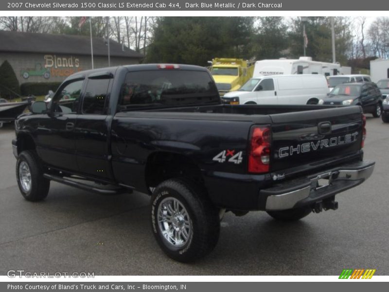 Dark Blue Metallic / Dark Charcoal 2007 Chevrolet Silverado 1500 Classic LS Extended Cab 4x4