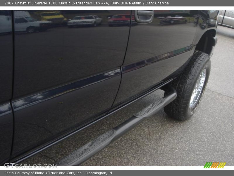 Dark Blue Metallic / Dark Charcoal 2007 Chevrolet Silverado 1500 Classic LS Extended Cab 4x4