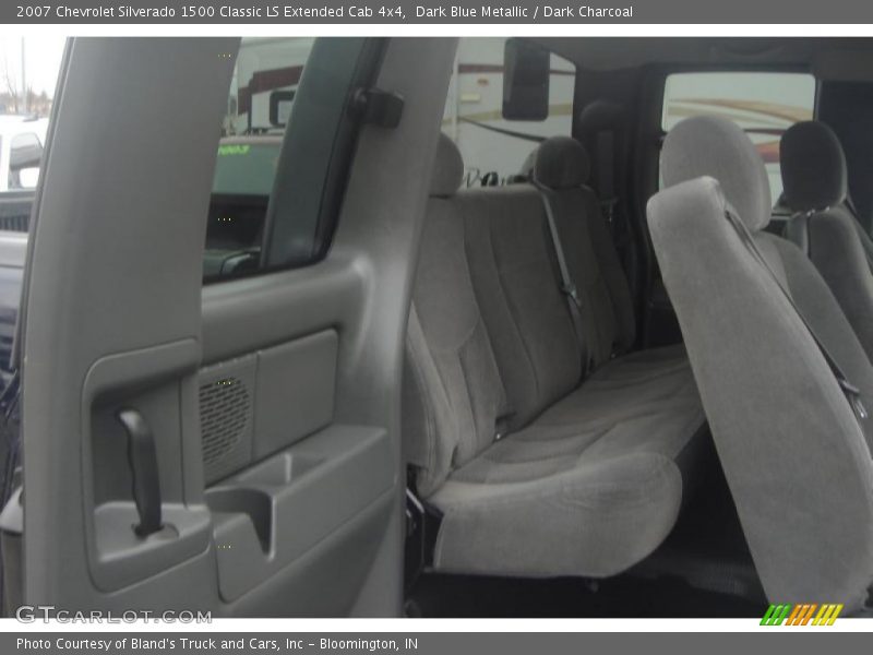 Dark Blue Metallic / Dark Charcoal 2007 Chevrolet Silverado 1500 Classic LS Extended Cab 4x4