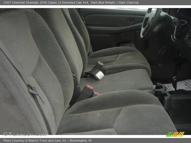 Dark Blue Metallic / Dark Charcoal 2007 Chevrolet Silverado 1500 Classic LS Extended Cab 4x4