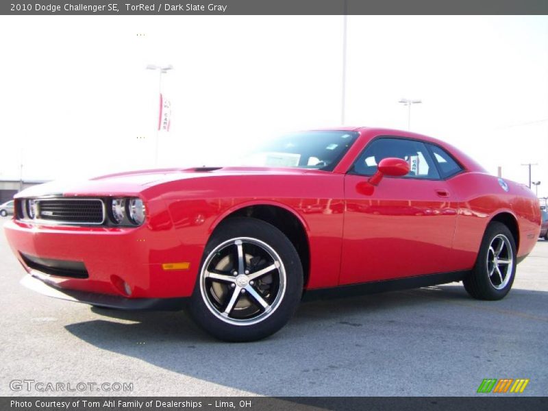 TorRed / Dark Slate Gray 2010 Dodge Challenger SE
