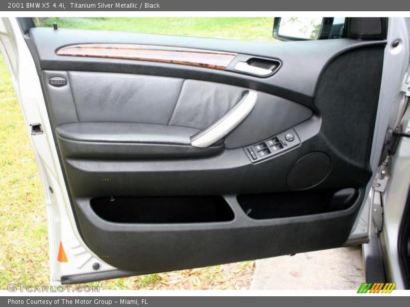 Titanium Silver Metallic / Black 2001 BMW X5 4.4i