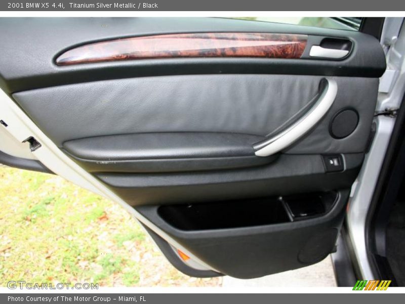 Titanium Silver Metallic / Black 2001 BMW X5 4.4i