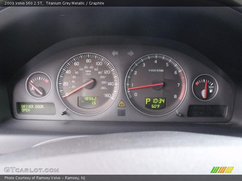 Titanium Grey Metallic / Graphite 2009 Volvo S60 2.5T