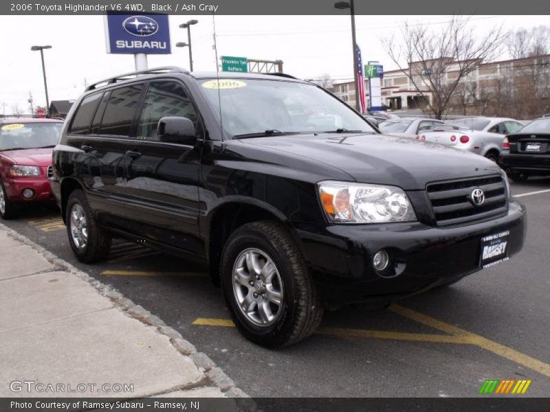 Black / Ash Gray 2006 Toyota Highlander V6 4WD