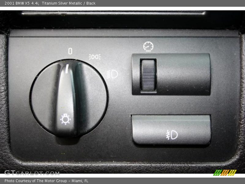 Titanium Silver Metallic / Black 2001 BMW X5 4.4i