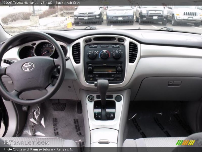 Black / Ash Gray 2006 Toyota Highlander V6 4WD