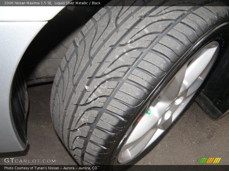 Liquid Silver Metallic / Black 2006 Nissan Maxima 3.5 SE