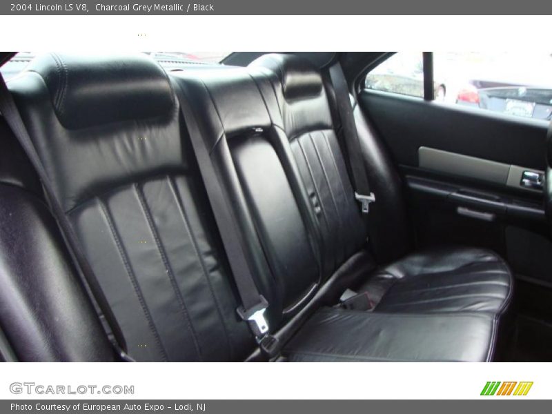 Charcoal Grey Metallic / Black 2004 Lincoln LS V8