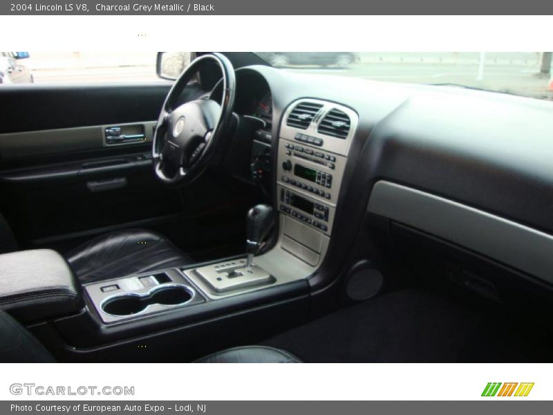 Charcoal Grey Metallic / Black 2004 Lincoln LS V8