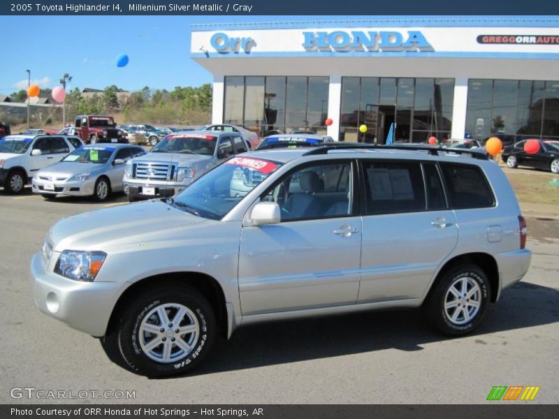 Millenium Silver Metallic / Gray 2005 Toyota Highlander I4