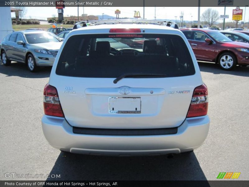 Millenium Silver Metallic / Gray 2005 Toyota Highlander I4