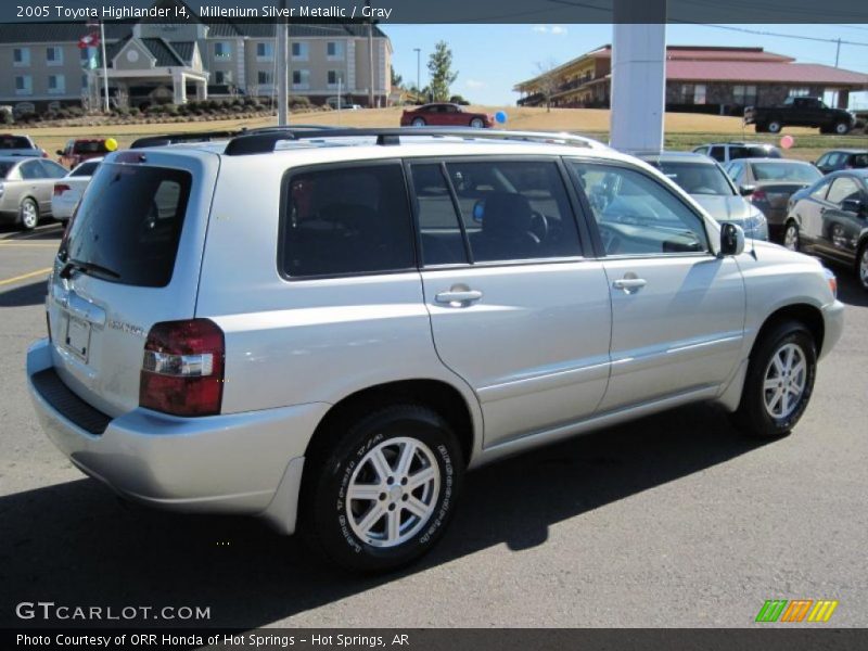 Millenium Silver Metallic / Gray 2005 Toyota Highlander I4