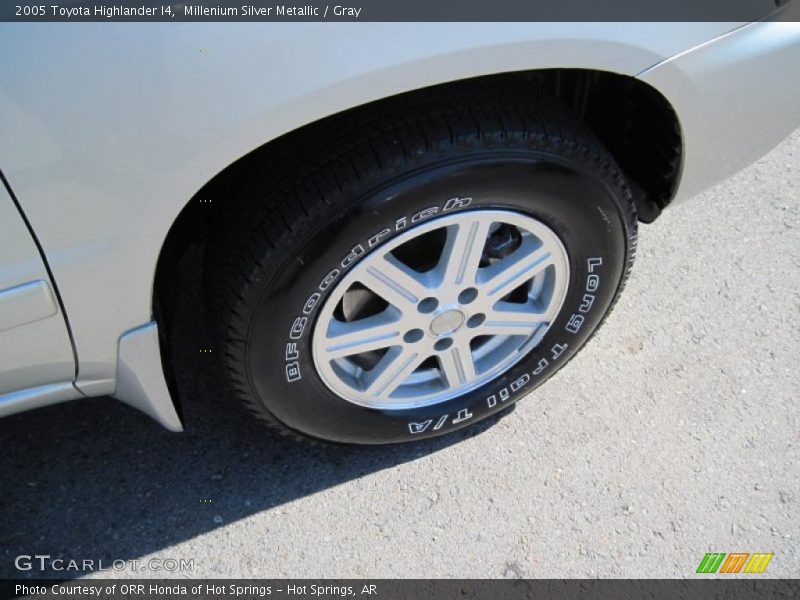Millenium Silver Metallic / Gray 2005 Toyota Highlander I4