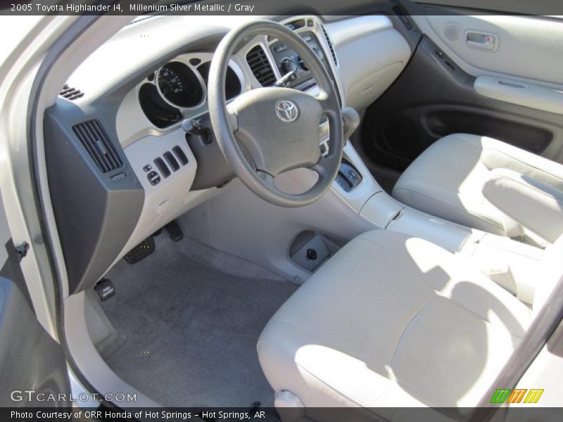 Millenium Silver Metallic / Gray 2005 Toyota Highlander I4