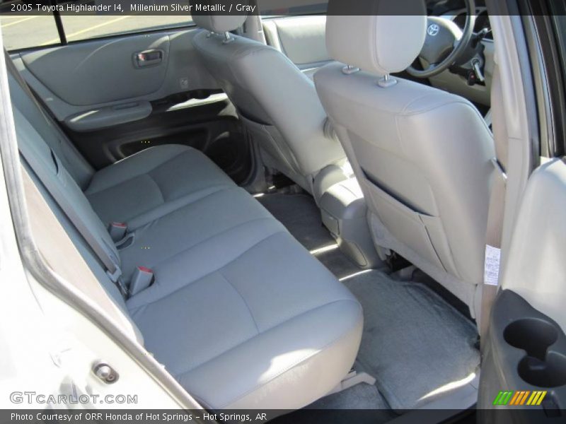 Millenium Silver Metallic / Gray 2005 Toyota Highlander I4