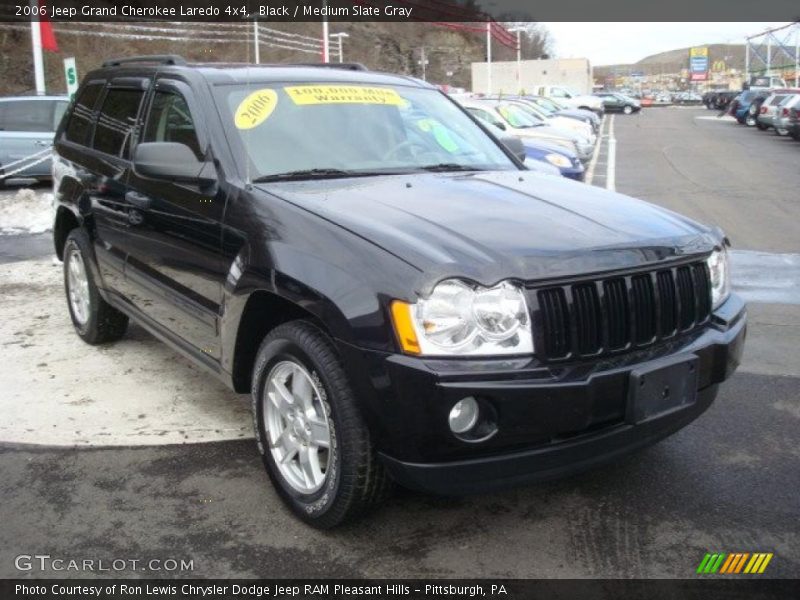 Black / Medium Slate Gray 2006 Jeep Grand Cherokee Laredo 4x4