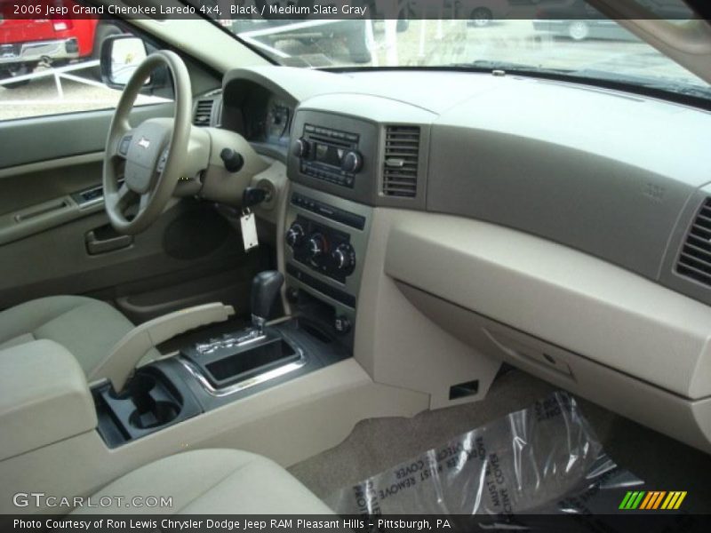 Black / Medium Slate Gray 2006 Jeep Grand Cherokee Laredo 4x4