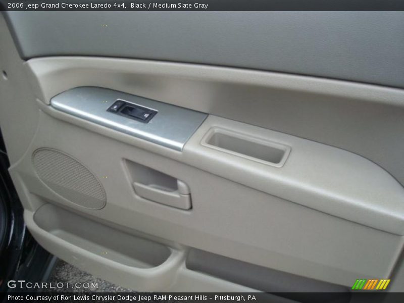 Black / Medium Slate Gray 2006 Jeep Grand Cherokee Laredo 4x4