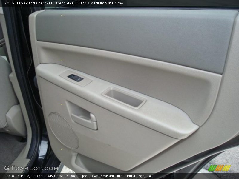 Black / Medium Slate Gray 2006 Jeep Grand Cherokee Laredo 4x4