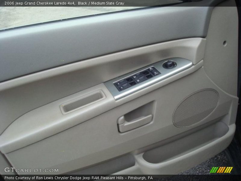 Black / Medium Slate Gray 2006 Jeep Grand Cherokee Laredo 4x4