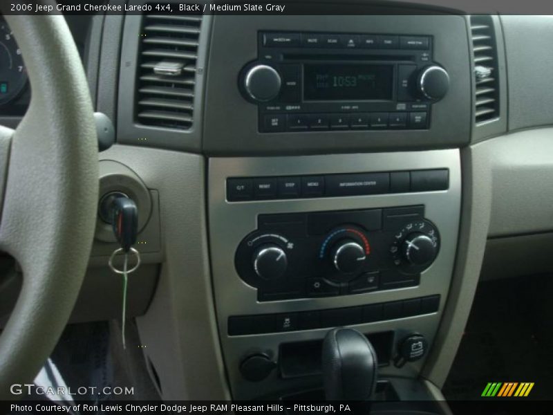 Black / Medium Slate Gray 2006 Jeep Grand Cherokee Laredo 4x4