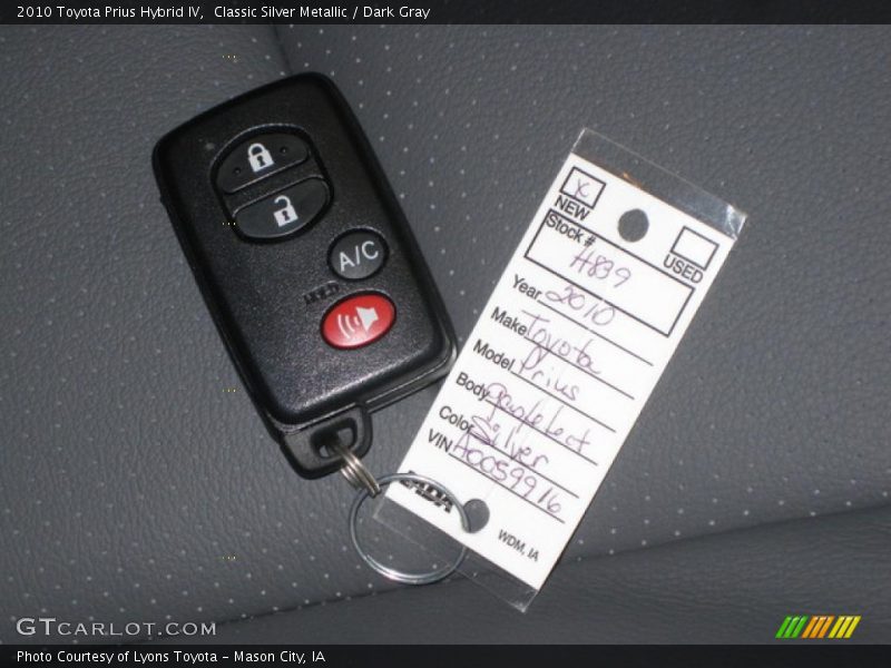Classic Silver Metallic / Dark Gray 2010 Toyota Prius Hybrid IV