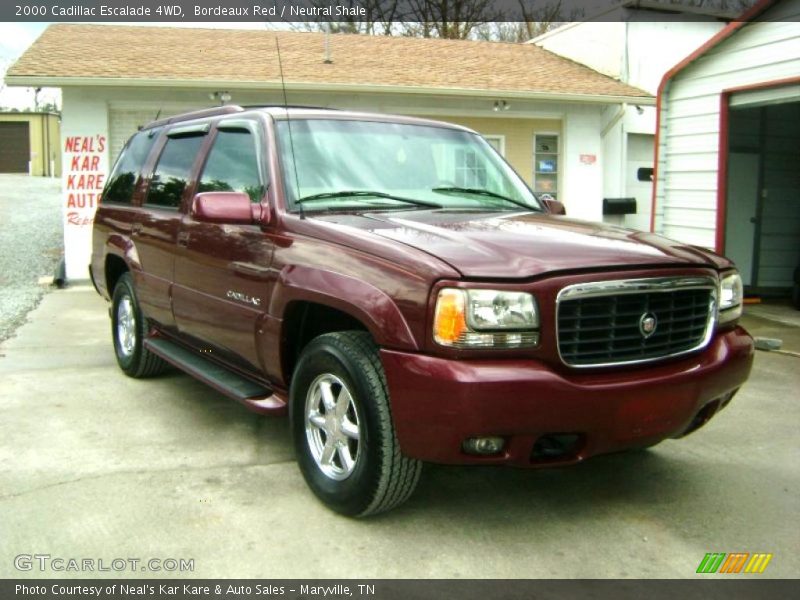 Bordeaux Red / Neutral Shale 2000 Cadillac Escalade 4WD