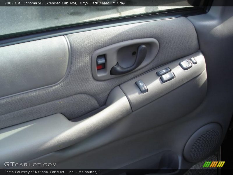 Onyx Black / Medium Gray 2003 GMC Sonoma SLS Extended Cab 4x4