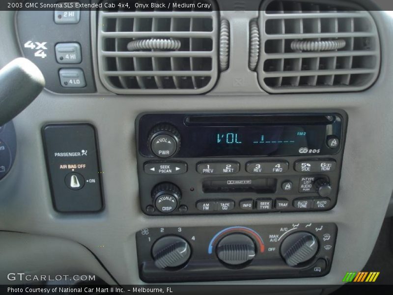 Onyx Black / Medium Gray 2003 GMC Sonoma SLS Extended Cab 4x4